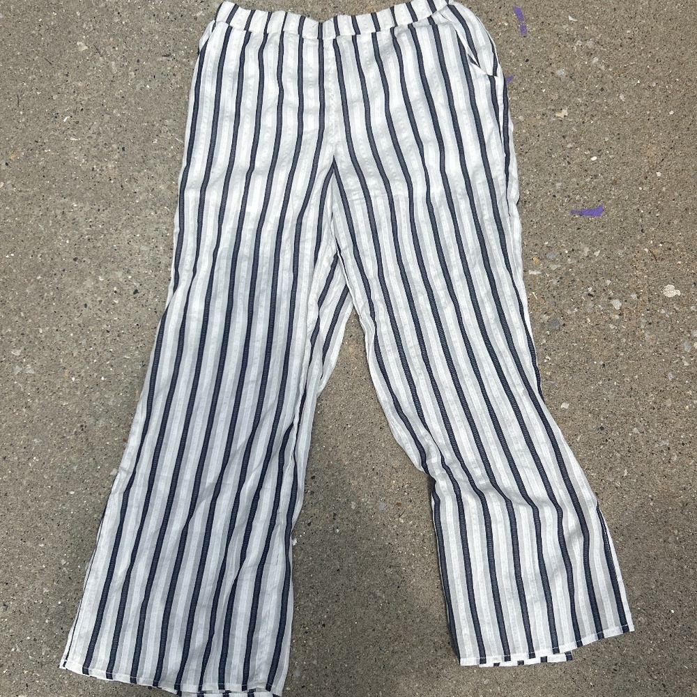Flared loose pants